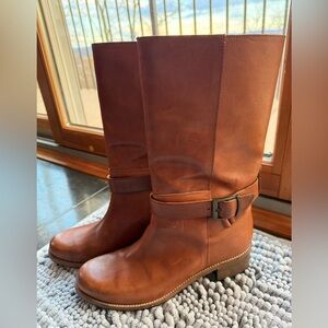 10022 shoes,Saks Fifth Ave, made in Italy, Moto style tan leather boots, EUC 39